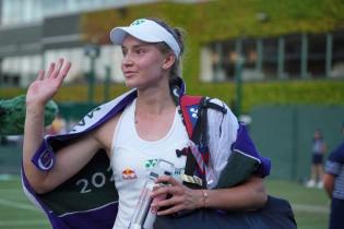 Елена Рыбакина разгромила соперницу на турнире в Великобритании