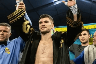 Али Ахмедов выиграл чемпионский пояс